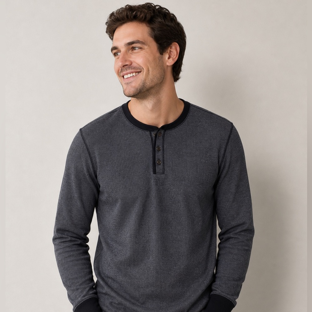 NWT Men’s Old Navy Grey Thermal Waffle-Knit Long Sleeve Shirt. Size M